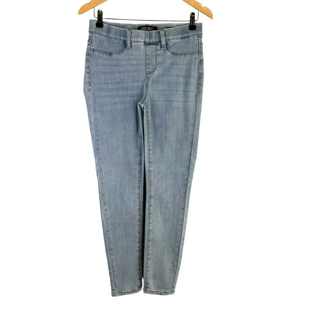 Judy Blue Pull-On Skinny Fit Jeans in Light Blue Wash, Size 7/28 - Picture 1 of 10